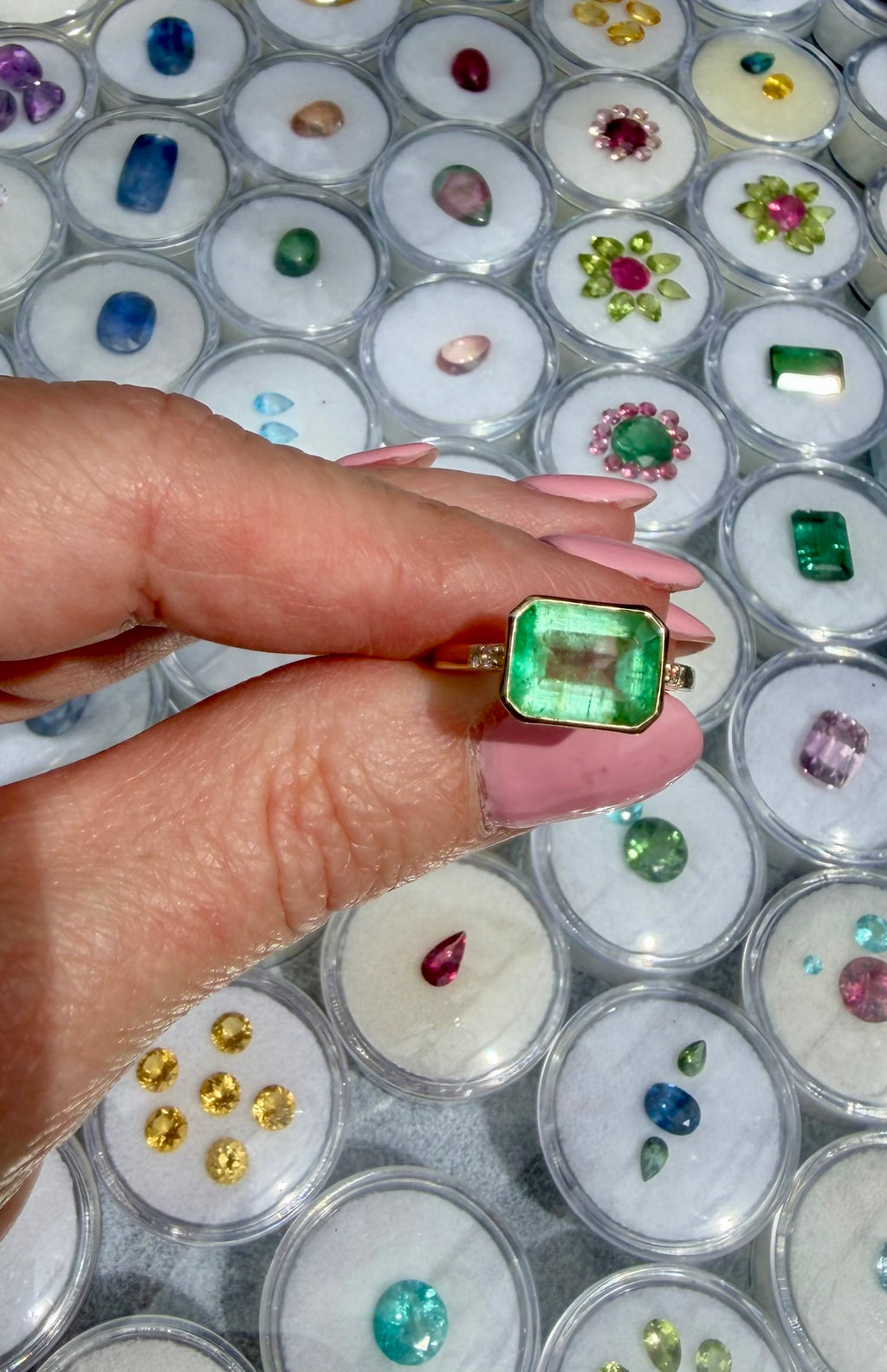Prima: 3.20 CT Emerald Ring