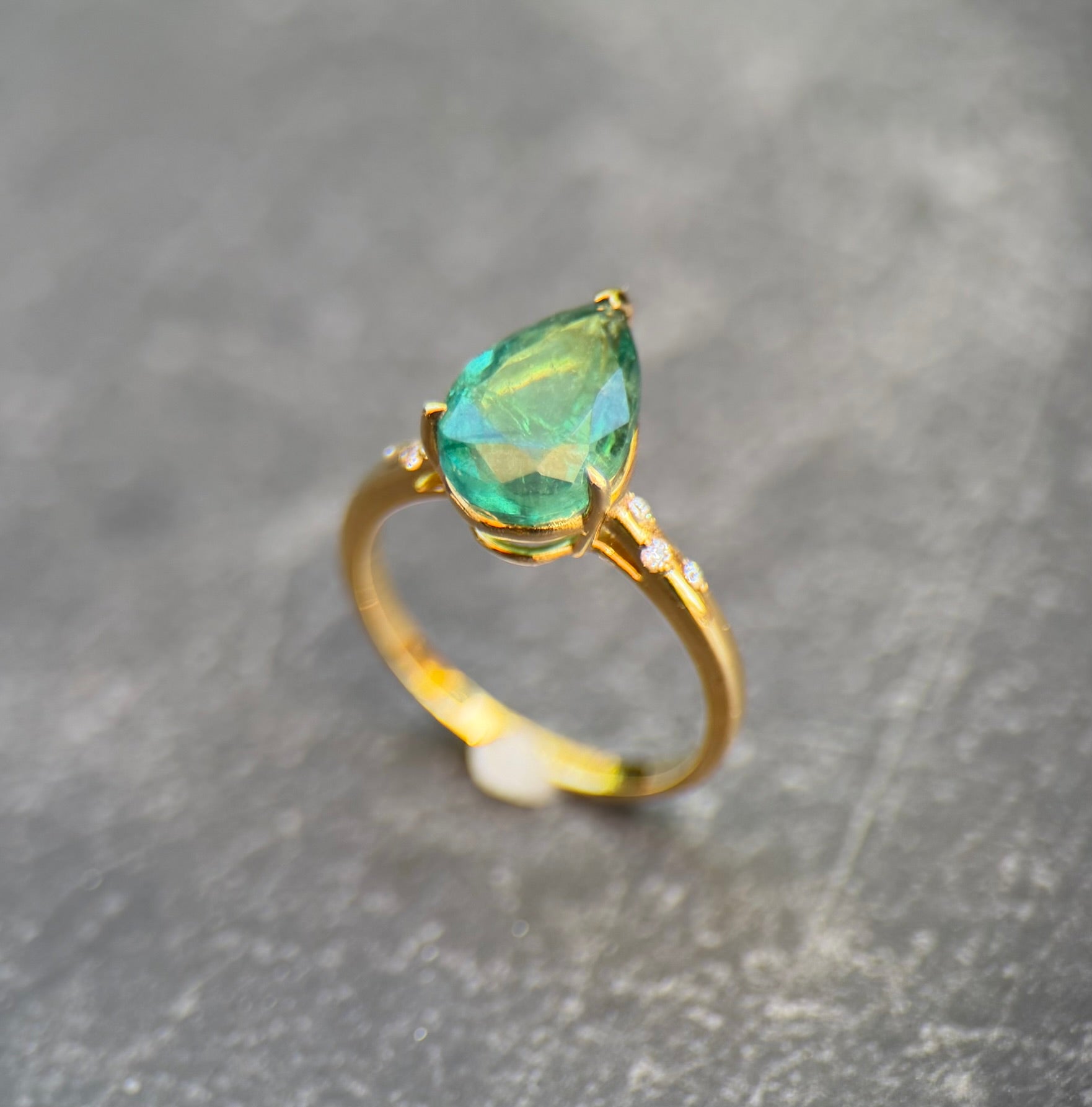 Fern: 2.75 CT Emerald Ring
